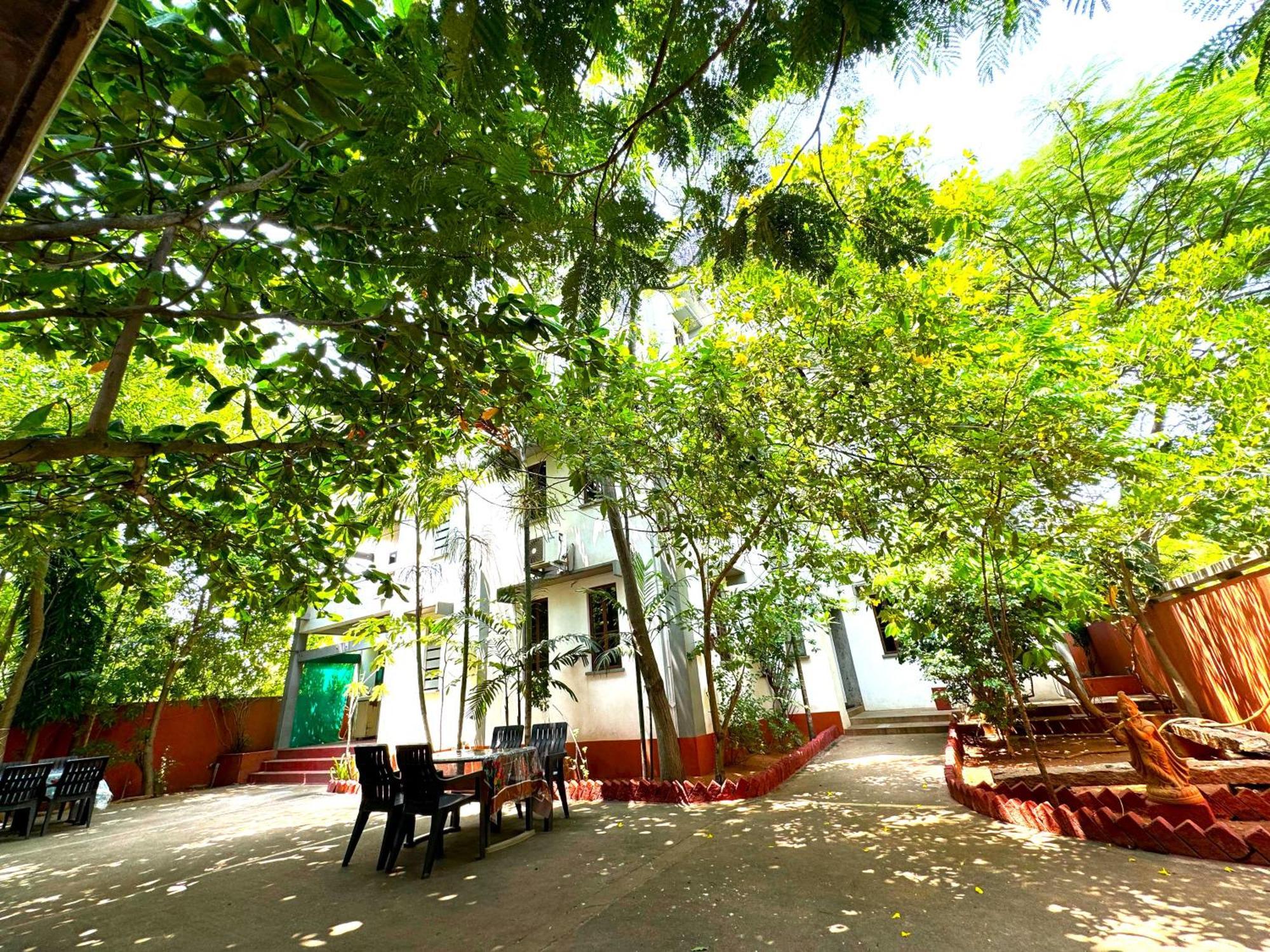Hotel Du Palais - Auroville Beach Пондичерри Экстерьер фото